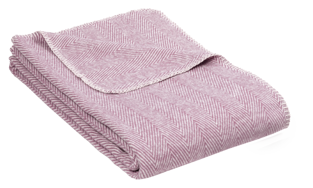 Malaga Sommerdecke mauve aus Bio-Baumwolle mit Fischgrätmuster, 140 × 200 cm